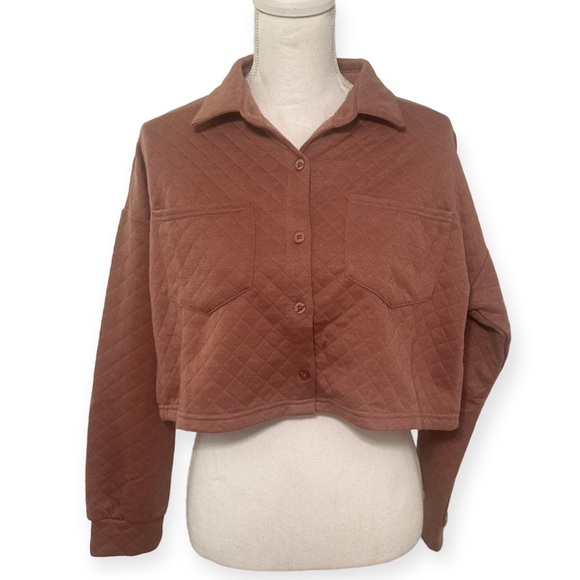 No Comment Quilted Pink Long Sleeve Cropped Button Down Shirt NWT - Picture 6 of 8